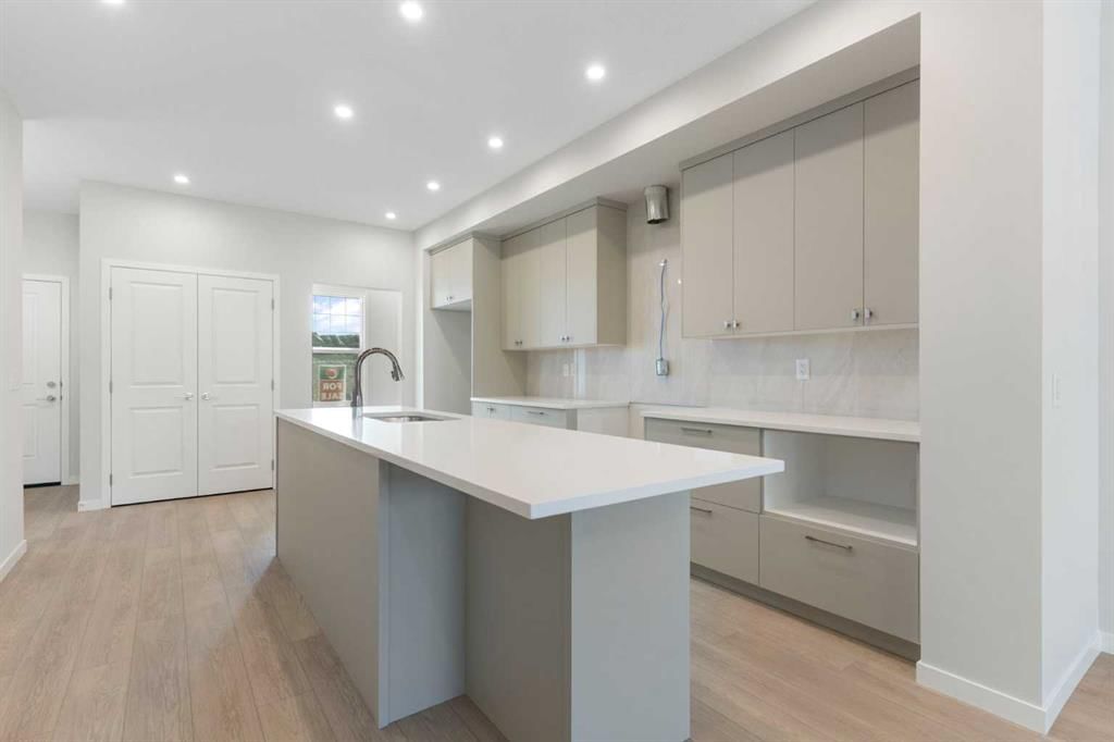 69 Annette Landing NW, Calgary — photo 5 of 45