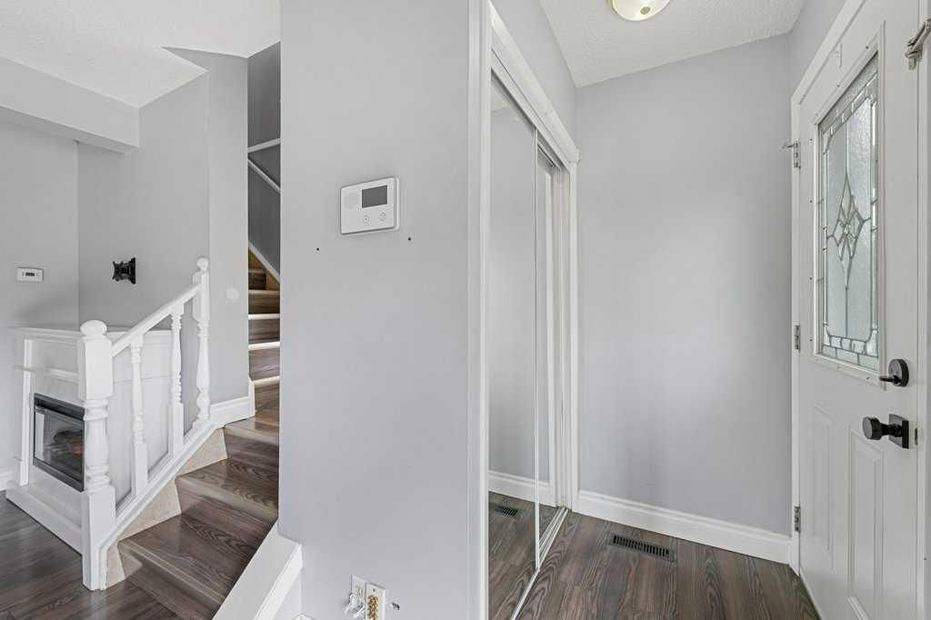 50 Taraglen Road NE, Calgary — photo 3 of 33
