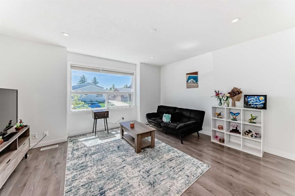 56 Falmead Road NE, Calgary — photo 4 of 29