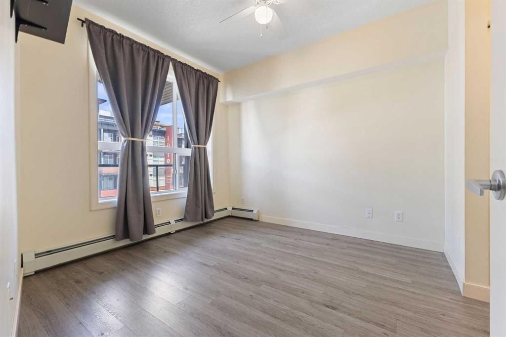 302, 2420 34 Avenue SW, Calgary — photo 4 of 39