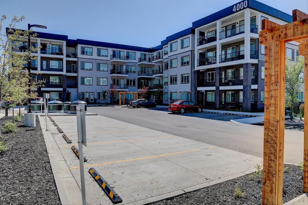 4311, 111 Wolf Creek Drive SE, Calgary — photo 4 of 38