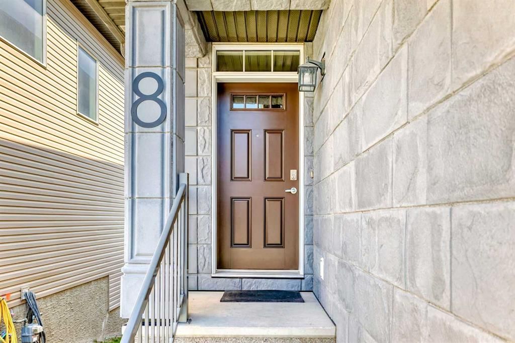 8 Sage Bank Way NW, Calgary — photo 3 of 44