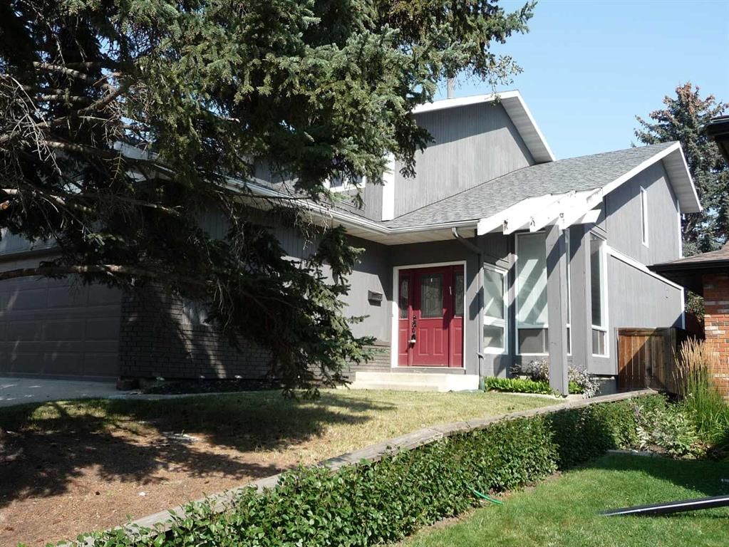 235 Coachwood Crescent SW, Calgary — photo 3 of 48