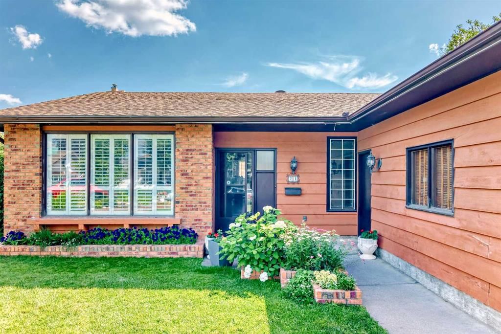 24 Templehill Bay NE, Calgary — photo 3 of 49