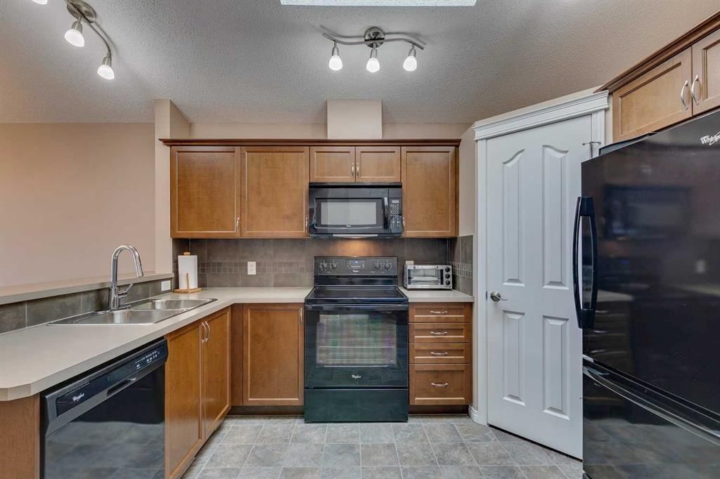 255 Cranford Close SE, Calgary — photo 4 of 22