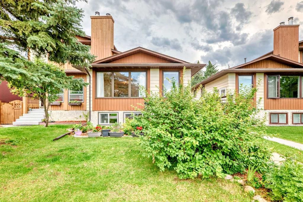 8627 34 Avenue NW, Calgary — main listing photo