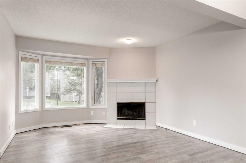 245 Cedarwood Park SW, Calgary — photo 5 of 25