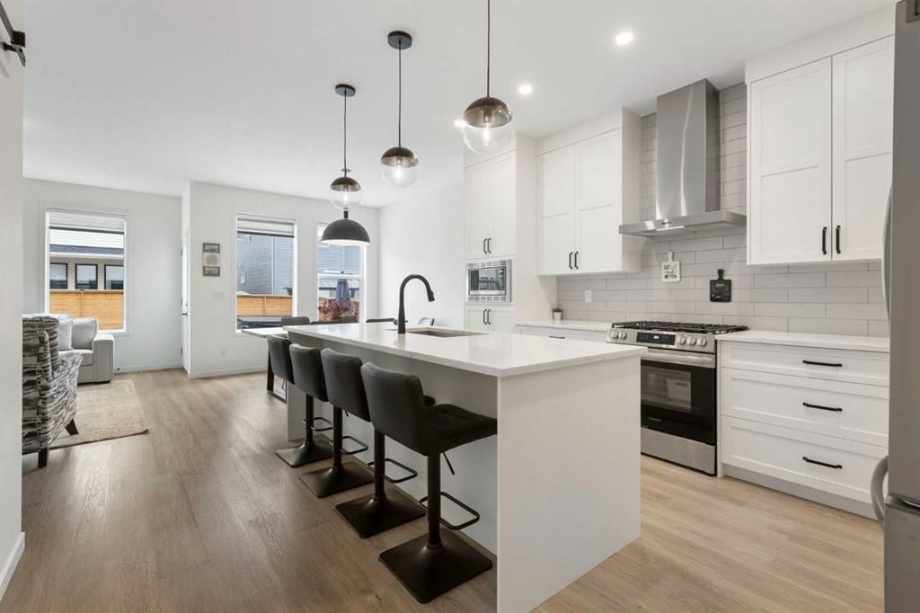 352 Copperhead Way, Calgary — photo 4 of 44