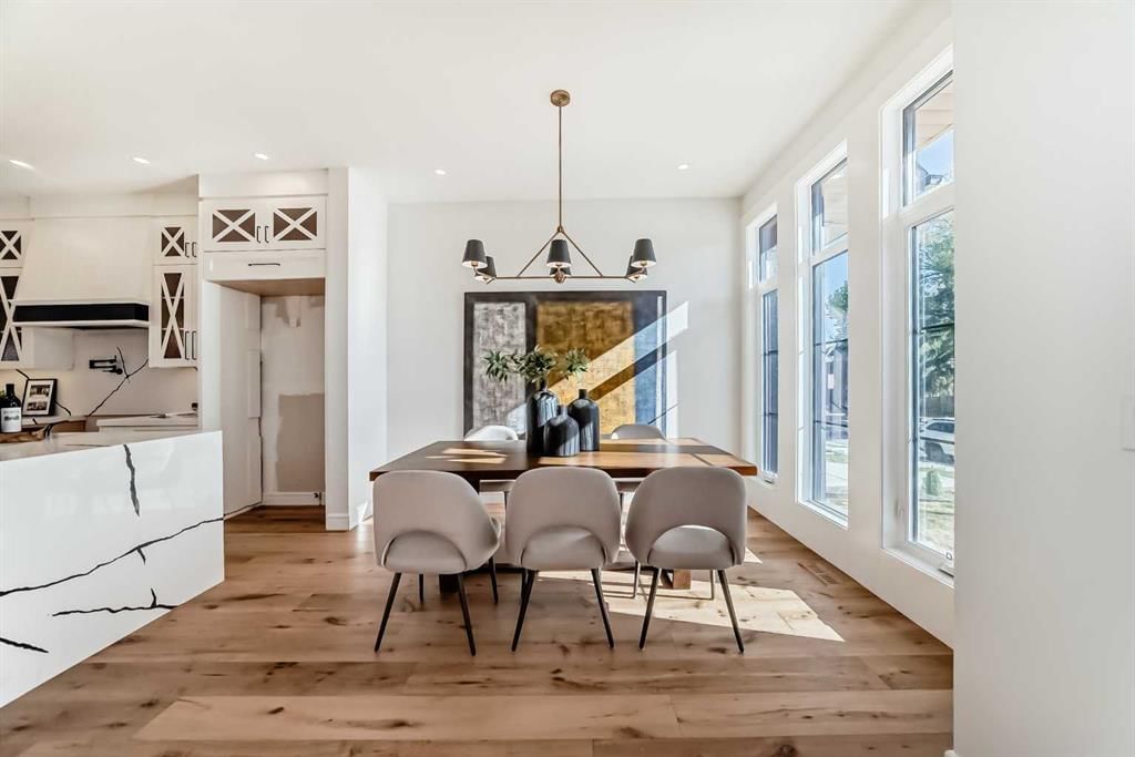 2050 41 Avenue SW, Calgary — photo 4 of 50