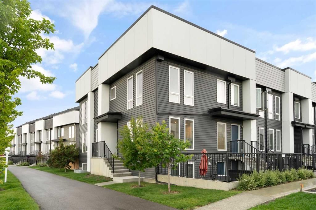 20531 Seton Way SE, Calgary — photo 3 of 50