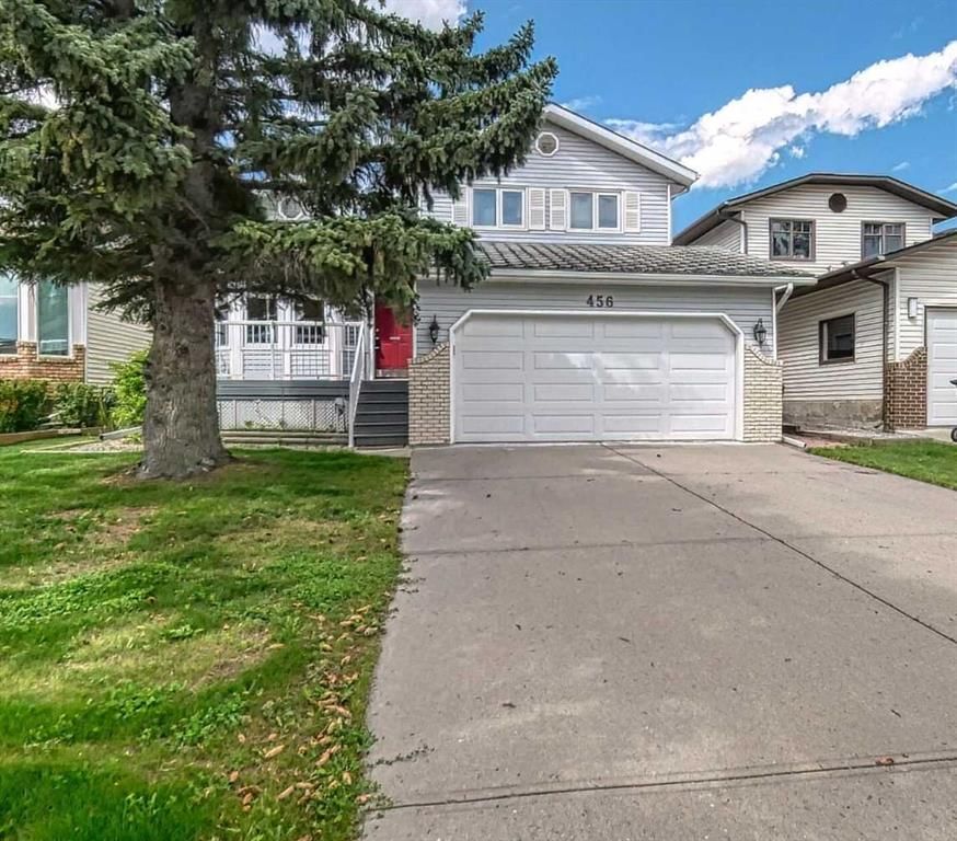 456 Hawkhill Place NW, Calgary — main listing photo