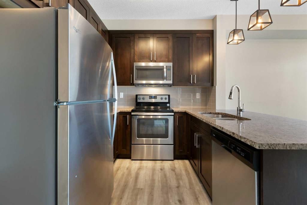 406, 10 Walgrove Walk SE, Calgary — photo 3 of 26