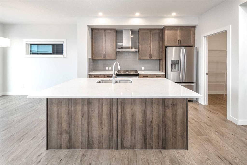 159 Ambleside Crescent NW, Calgary — photo 3 of 25
