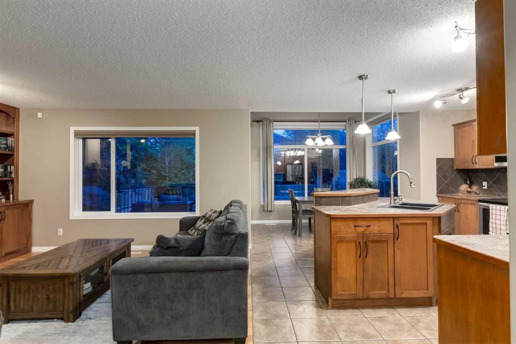65 Brightondale Green SE, Calgary — photo 5 of 43