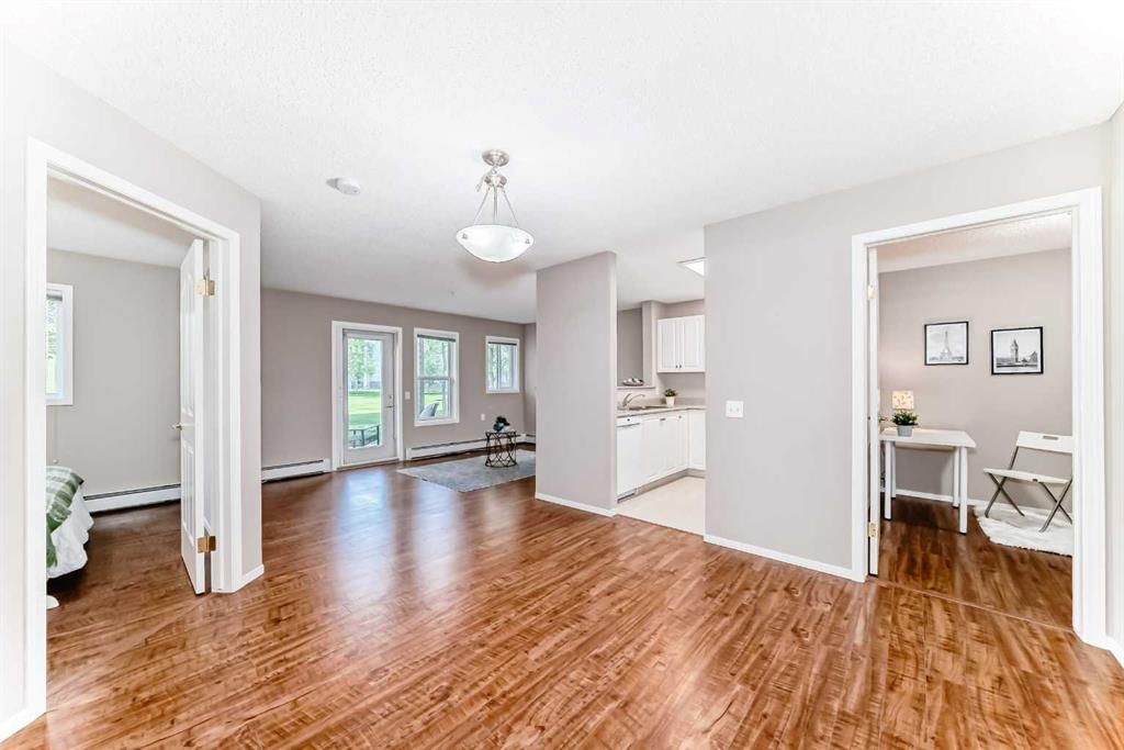 132, 5000 Somervale Court SW, Calgary — photo 2 of 26