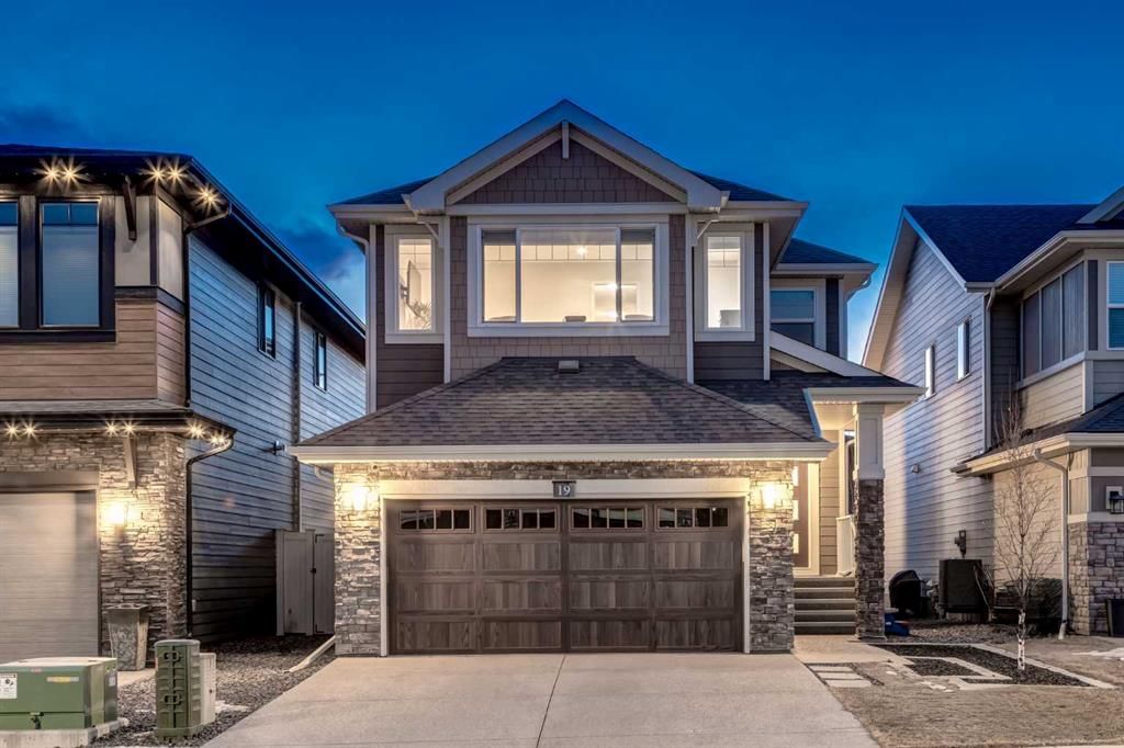 19 WEST GROVE Place SW, Calgary — main listing photo