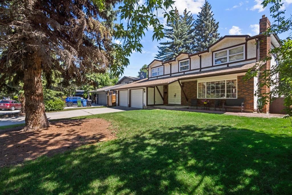 111 Canata Close SW, Calgary — photo 3 of 48