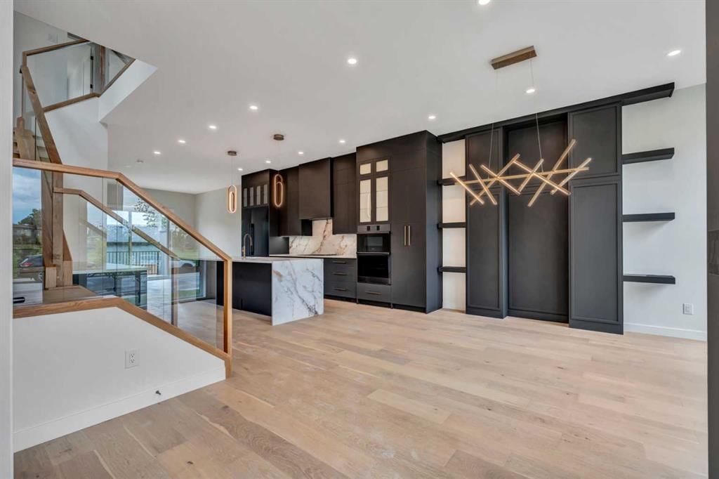 2032 29 Street SW, Calgary — photo 3 of 49