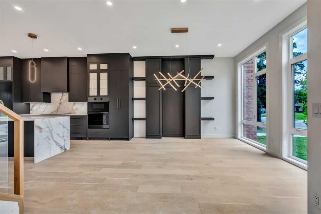 2032 29 Street SW, Calgary — photo 5 of 49