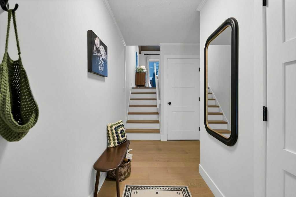 45, 10030 Oakmoor Way SW, Calgary — photo 5 of 50