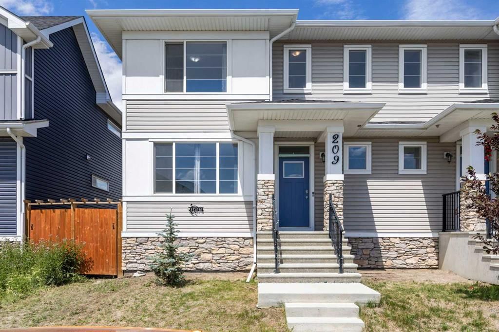 209 Red Sky Way NE, Calgary — photo 2 of 46