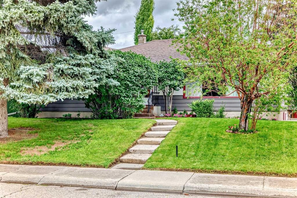 7520 7 Street SW, Calgary — photo 2 of 31