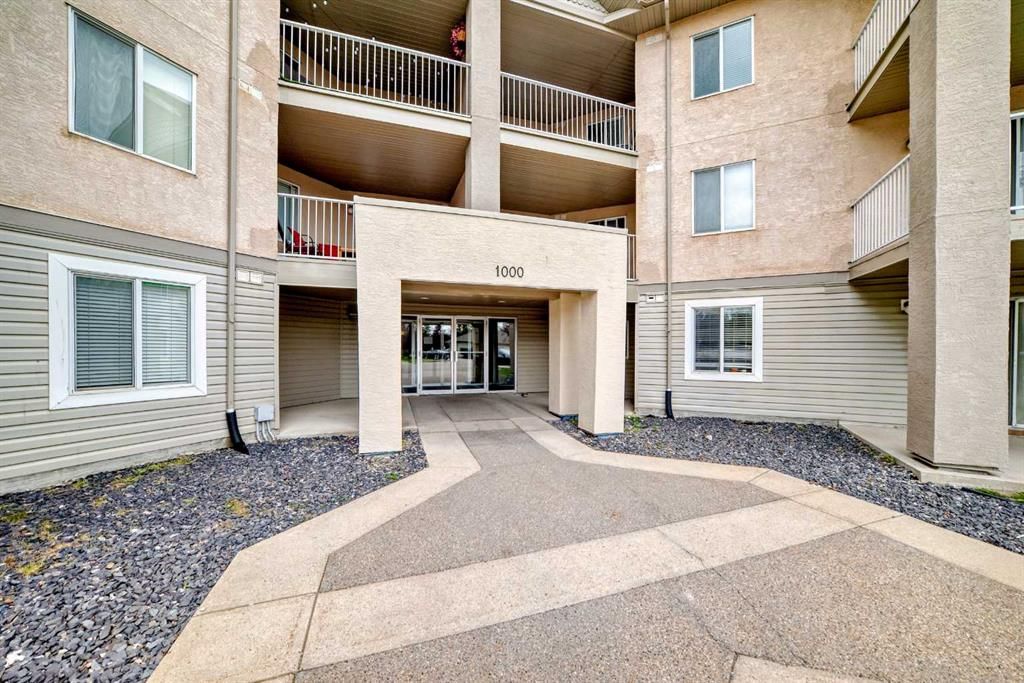 303, 1000 Citadel Meadow Point NW, Calgary — main listing photo