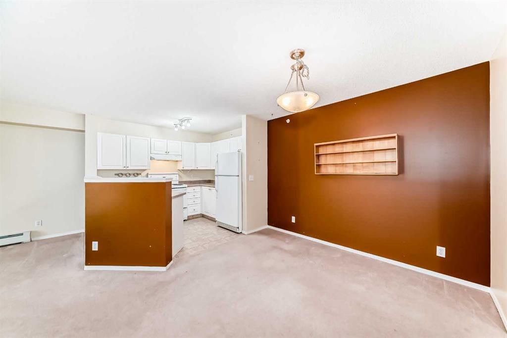 303, 1000 Citadel Meadow Point NW, Calgary — photo 4 of 22
