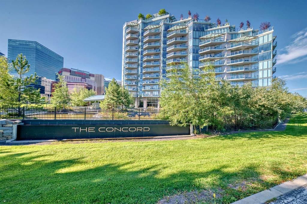 302, 738 1 Avenue SW, Calgary — main listing photo
