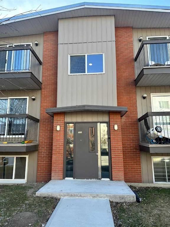 723 5 Street NE, Calgary — main listing photo