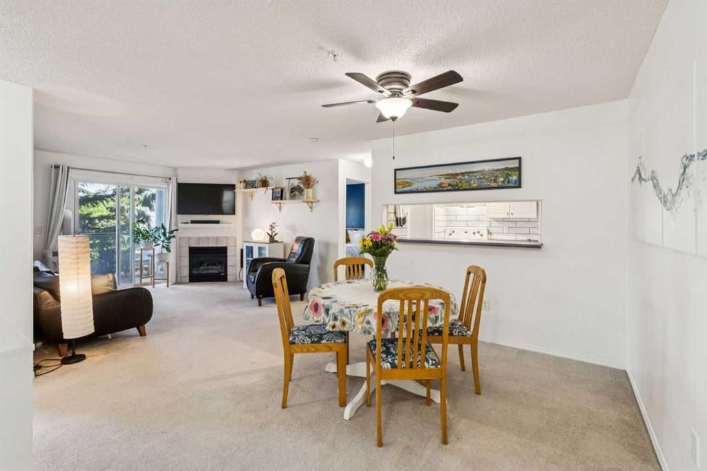 2305 Millrise Point SW, Calgary — photo 4 of 26