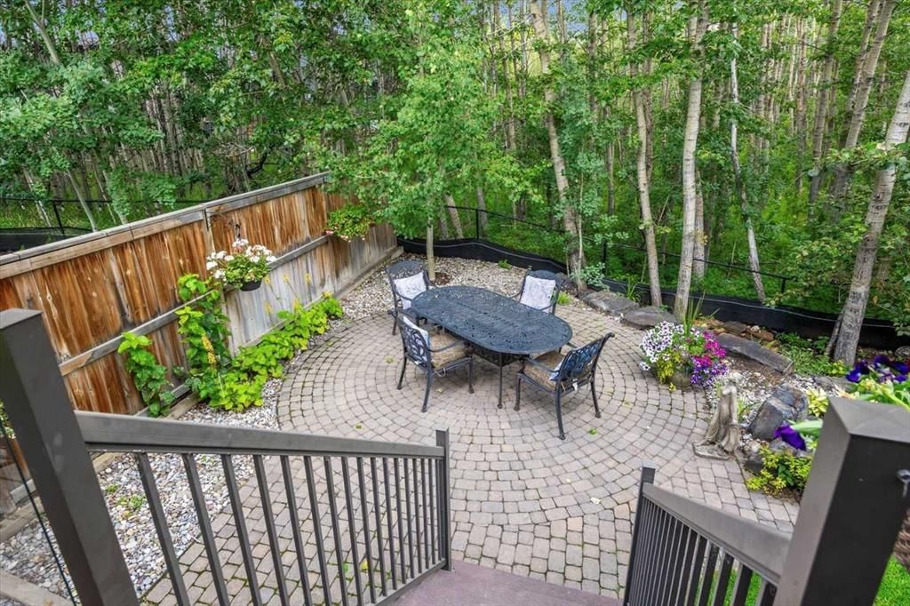 56 Rockford Terrace NW, Calgary — photo 5 of 50