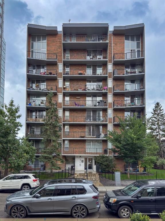 301, 715 15 Avenue SW, Calgary — main listing photo