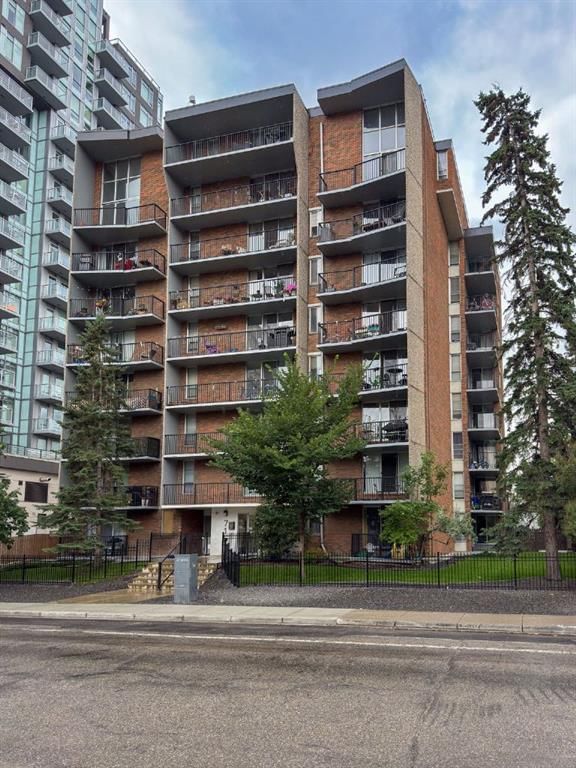 301, 715 15 Avenue SW, Calgary — photo 2 of 24