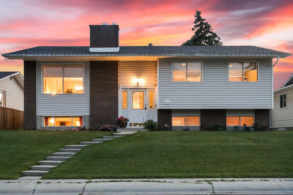 147 Whitehorn Road NE, Calgary — photo 5 of 41