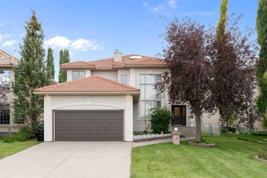 105 Hamptons Square NW, Calgary — main listing photo