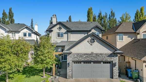 23 Cranleigh Mews SE, Calgary — photo 2 of 27