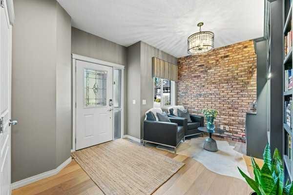 23 Cranleigh Mews SE, Calgary — photo 3 of 27