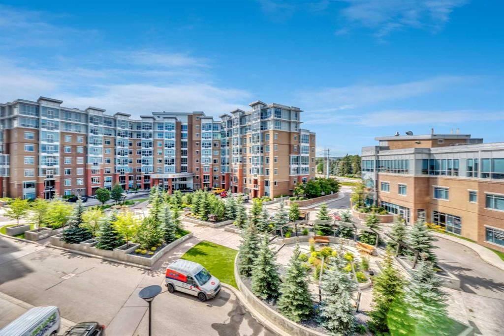 410, 24 Varsity Estates Circle NW, Calgary — photo 4 of 34