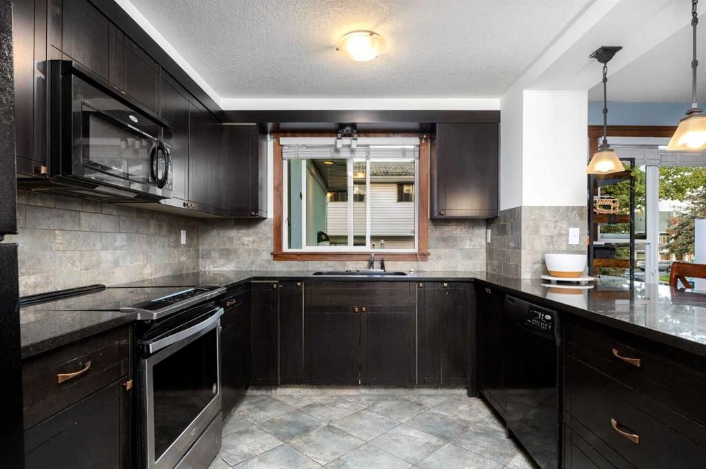 202, 920 68 Avenue SW, Calgary — photo 3 of 22