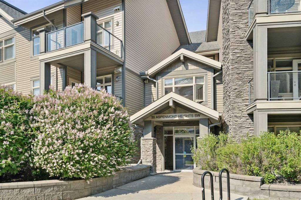 243, 35 Aspenmont Heights SW, Calgary — photo 3 of 25