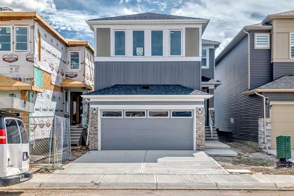 338 Corner Glen Way NE, Calgary — main listing photo