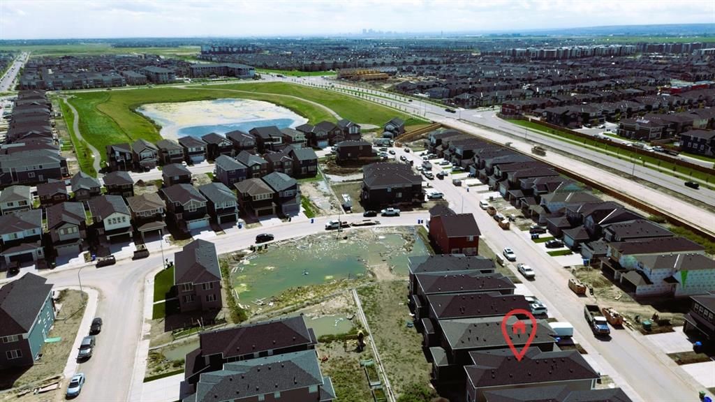 338 Corner Glen Way NE, Calgary — photo 4 of 50