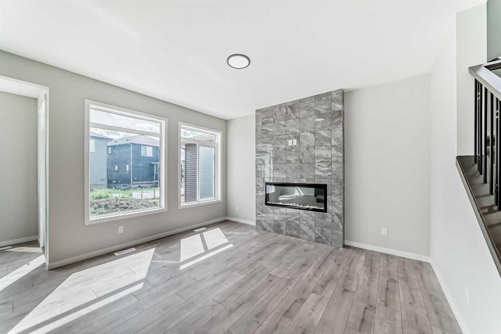 338 Corner Glen Way NE, Calgary — photo 5 of 50