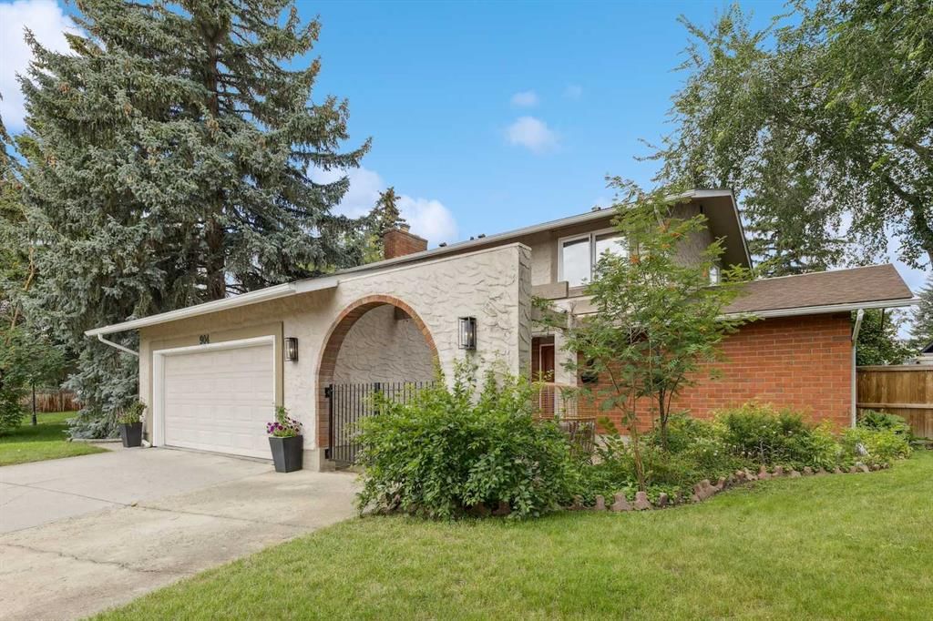 904 Lake Bonavista Green SE, Calgary — photo 3 of 43