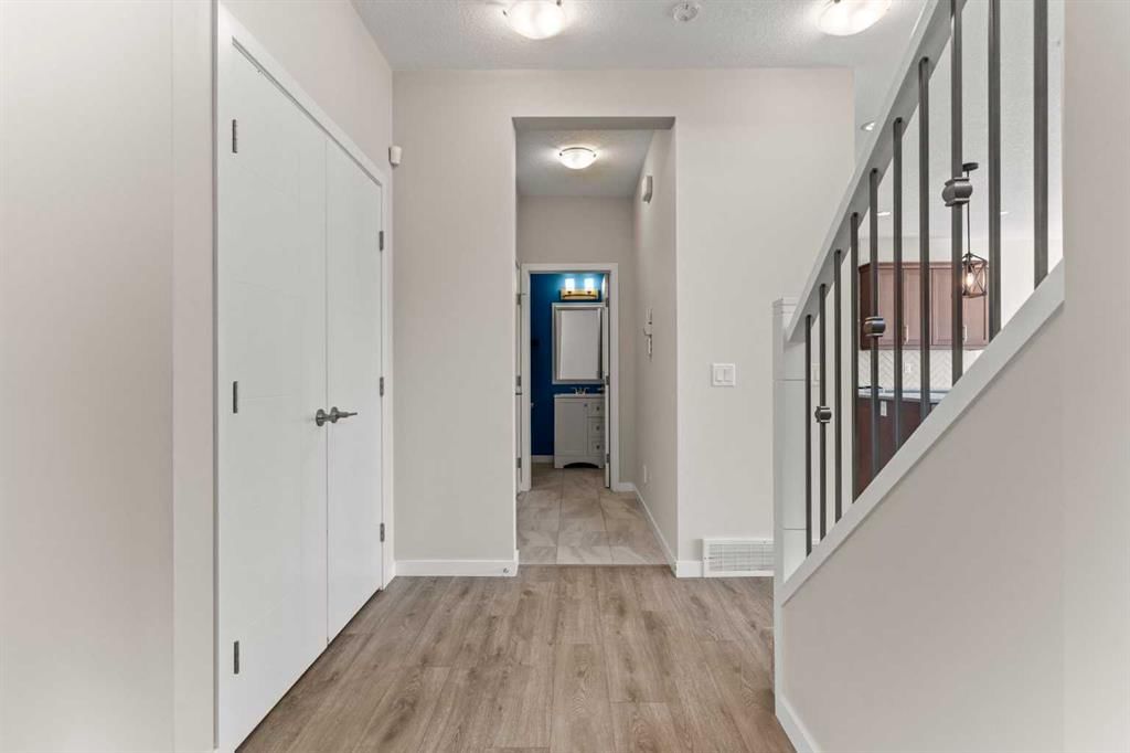 162 Masters Common SE, Calgary — photo 5 of 41