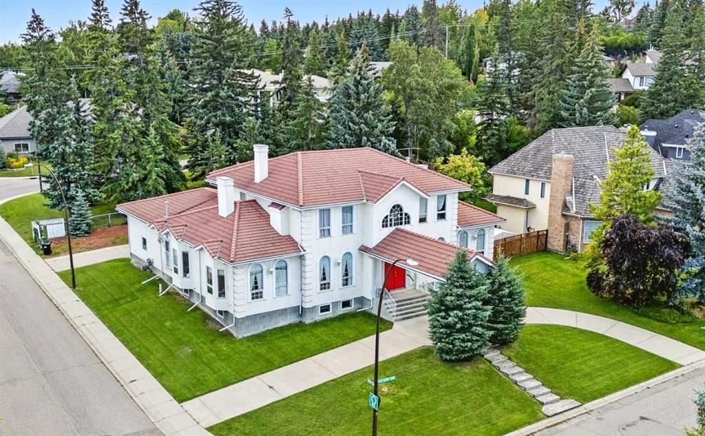 105 Patton Court SW, Calgary — photo 2 of 26
