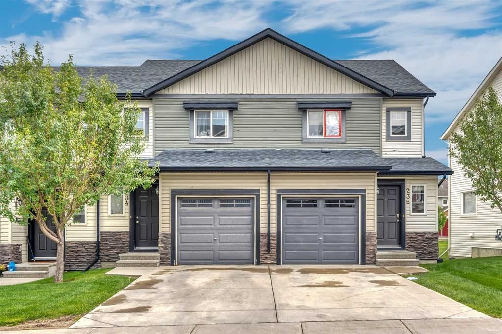 236 Pantego Lane NW, Calgary — main listing photo