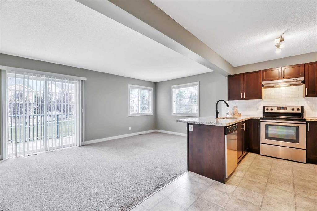 236 Pantego Lane NW, Calgary — photo 2 of 39