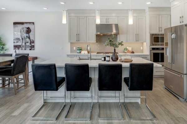 69 Westpoint Way SW, Calgary — photo 4 of 41